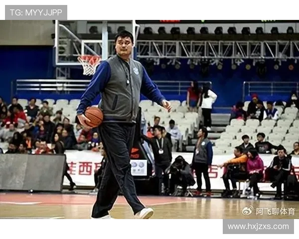 佩奇姚明携手共创篮球新篇章打破界限的友谊与梦想之旅 佩奇姚明携手共创篮球新篇章打破界限的友谊与梦想之旅